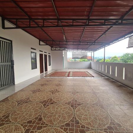 Kampung Istal Villa Pamijahan Bogor Esterno foto